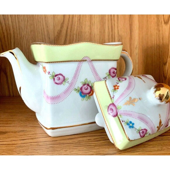 Royal Danube Teapot Floral Garland Gold Gilt Trimming - Picture 8 of 11